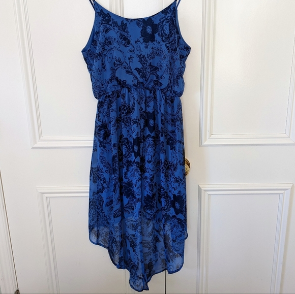 Lush elegant strappy hi-lo gown - Picture 2 of 5